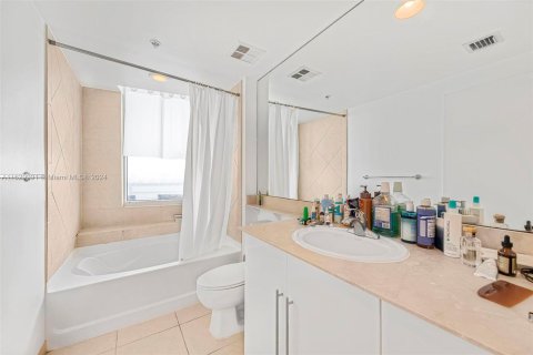 Condo in Miami, Florida, 3 bedrooms  № 1291203 - photo 22