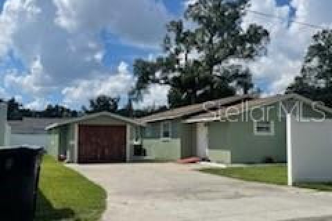 House in Tampa, Florida 3 bedrooms, 117.89 sq.m. № 1373013 - photo 3