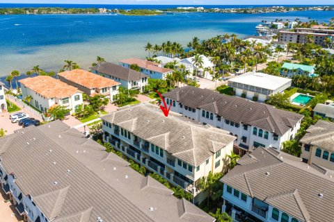 Touwnhouse à vendre à Boynton Beach, Floride: 3 chambres, 225.47 m2 № 1223655 - photo 1