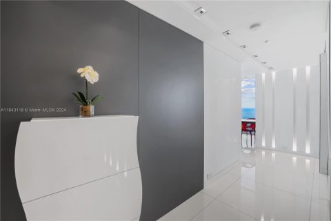 Copropriété à vendre à Miami Beach, Floride: 2 chambres, 119.84 m2 № 1324547 - photo 6