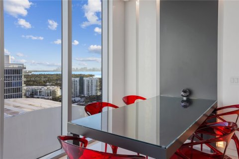 Copropriété à vendre à Miami Beach, Floride: 2 chambres, 119.84 m2 № 1324547 - photo 15