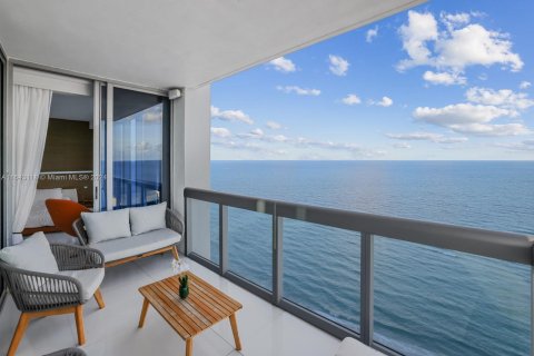 Copropriété à vendre à Miami Beach, Floride: 2 chambres, 119.84 m2 № 1324547 - photo 1