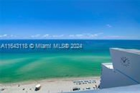 Copropriété à vendre à Miami Beach, Floride: 2 chambres, 119.84 m2 № 1324547 - photo 2