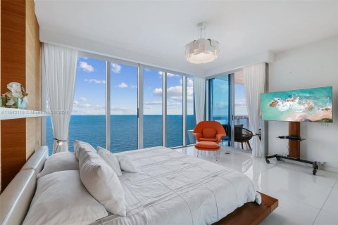 Condo in Miami Beach, Florida, 2 bedrooms  № 1324547 - photo 28