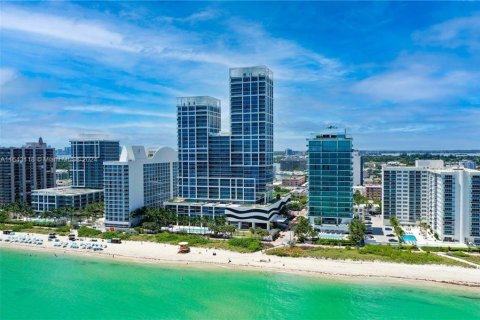 Copropriété à vendre à Miami Beach, Floride: 2 chambres, 119.84 m2 № 1324547 - photo 3