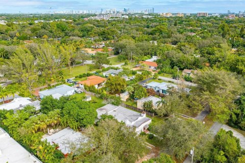 Casa en venta en Biscayne Park, Florida, 4 dormitorios, 228.54 m2 № 1306377 - foto 24