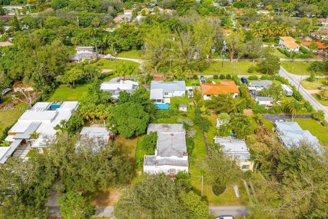 Villa ou maison à vendre à Biscayne Park, Floride: 4 chambres, 228.54 m2 № 1306377 - photo 27