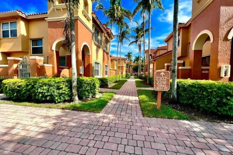 Touwnhouse à louer à Dania Beach, Floride: 2 chambres, 102.19 m2 № 1345648 - photo 17