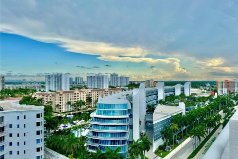 Condo in Aventura, Florida, 2 bedrooms  № 1224328 - photo 24