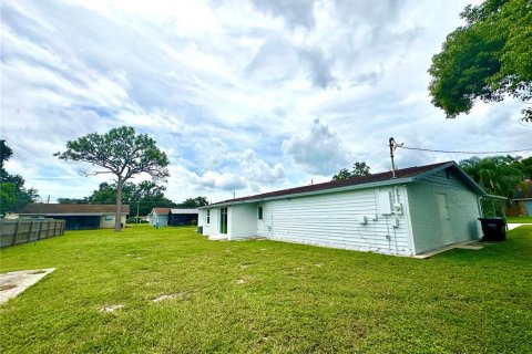 Villa ou maison à vendre à Tampa, Floride: 3 chambres, 136.57 m2 № 1378538 - photo 4