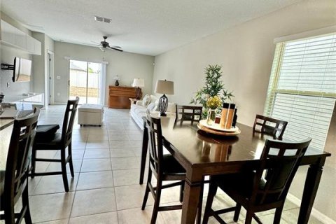 Casa en venta en Sun City Center, Florida, 5 dormitorios, 224.36 m2 № 1378542 - foto 3