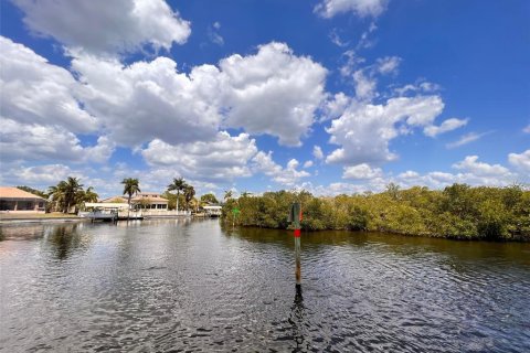 Terreno en venta en Port Charlotte, Florida № 216247 - foto 3