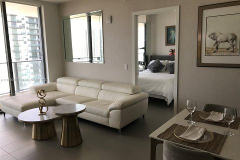 Condominio en alquiler en Miami, Florida, 2 dormitorios, 81.57 m2 № 849351 - foto 13