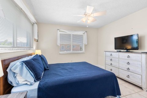 Casa en venta en Marathon, Florida, 5 dormitorios, 155.15 m2 № 1117284 - foto 26
