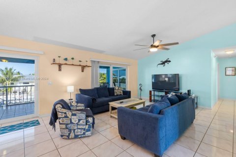 Casa en venta en Marathon, Florida, 5 dormitorios, 155.15 m2 № 1117284 - foto 11