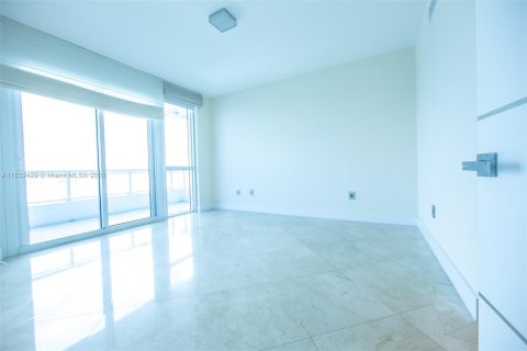 Condominio en venta en Miami Beach, Florida, 3 dormitorios, 139.26 m2 № 27372 - foto 16
