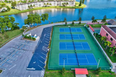 Condo in Boca Raton, Florida, 1 bedroom  № 949931 - photo 2