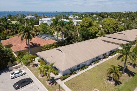 Copropriété à vendre à Punta Gorda, Floride: 1 chambre, 55.74 m2 № 859466 - photo 3