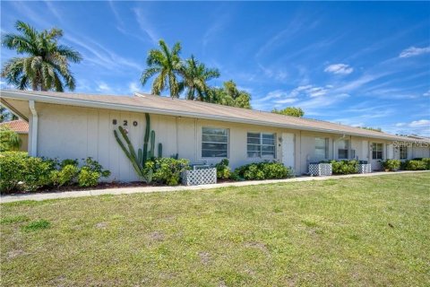 Copropriété à vendre à Punta Gorda, Floride: 1 chambre, 55.74 m2 № 859466 - photo 4