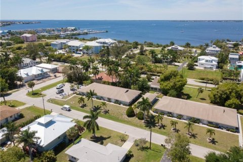 Copropriété à vendre à Punta Gorda, Floride: 1 chambre, 55.74 m2 № 859466 - photo 2