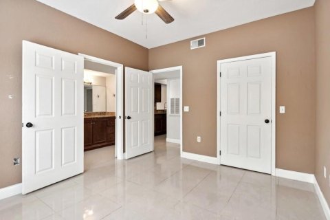 Copropriété à vendre à Orlando, Floride: 3 chambres, 123.84 m2 № 1139245 - photo 24