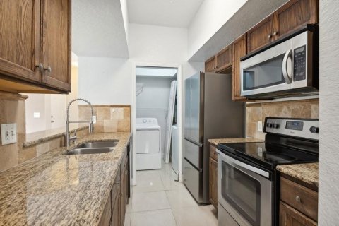 Condo in Orlando, Florida, 3 bedrooms  № 1139245 - photo 4