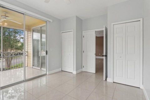 Copropriété à vendre à Orlando, Floride: 3 chambres, 123.84 m2 № 1139245 - photo 2