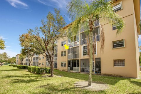 Condominio en venta en Pembroke Pines, Florida, 1 dormitorio, 97.08 m2 № 1096715 - foto 27