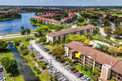 Copropriété à vendre à Pembroke Pines, Floride: 1 chambre, 97.08 m2 № 1096715 - photo 9