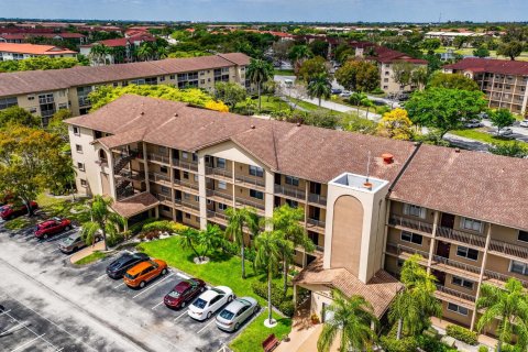 Copropriété à vendre à Pembroke Pines, Floride: 1 chambre, 97.08 m2 № 1096715 - photo 24