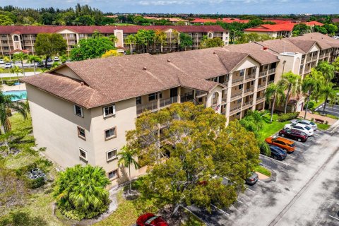 Condo in Pembroke Pines, Florida, 1 bedroom  № 1096715 - photo 25