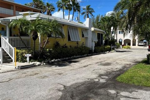 Condo in Bradenton Beach, Florida, 1 bedroom  № 1347271 - photo 22