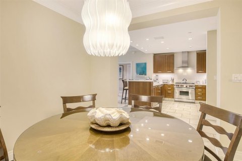 Condo in Sarasota, Florida, 4 bedrooms  № 1350097 - photo 12