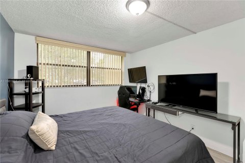 Condo in Weston, Florida, 2 bedrooms  № 1095026 - photo 17