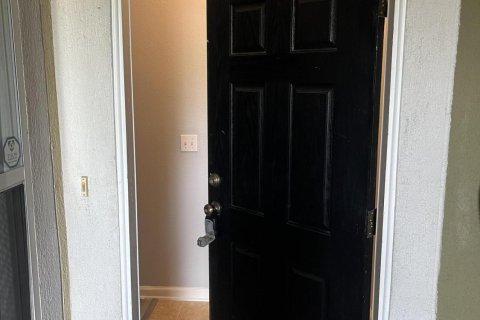 Condo in Jacksonville, Florida, 2 bedrooms  № 887237 - photo 3