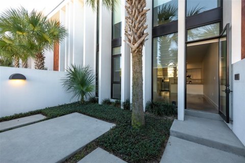 Touwnhouse à vendre à Winter Haven, Floride: 2 chambres, 152.36 m2 № 1352910 - photo 6