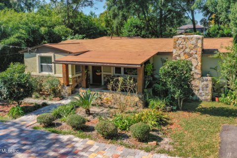 Villa ou maison à louer à Jacksonville, Floride: 3 chambres, 179.12 m2 № 863048 - photo 9