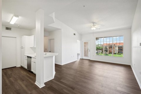 Condo in Orlando, Florida, 2 bedrooms  № 1307141 - photo 5