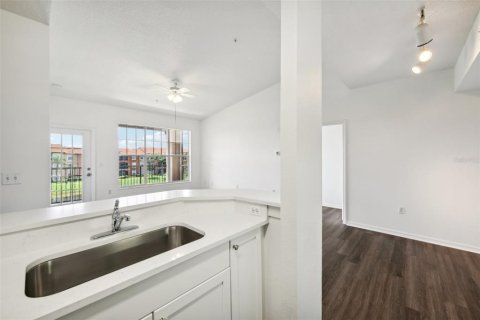 Condominio en venta en Orlando, Florida, 2 dormitorios, 99.68 m2 № 1307141 - foto 9