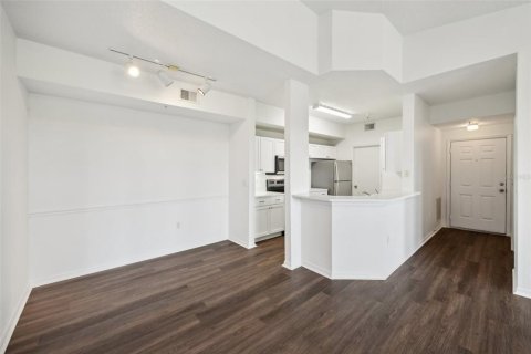 Copropriété à vendre à Orlando, Floride: 2 chambres, 99.68 m2 № 1307141 - photo 12