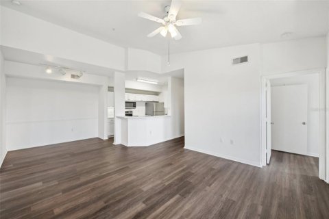 Copropriété à vendre à Orlando, Floride: 2 chambres, 99.68 m2 № 1307141 - photo 6