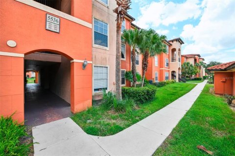 Copropriété à vendre à Orlando, Floride: 2 chambres, 99.68 m2 № 1307141 - photo 1