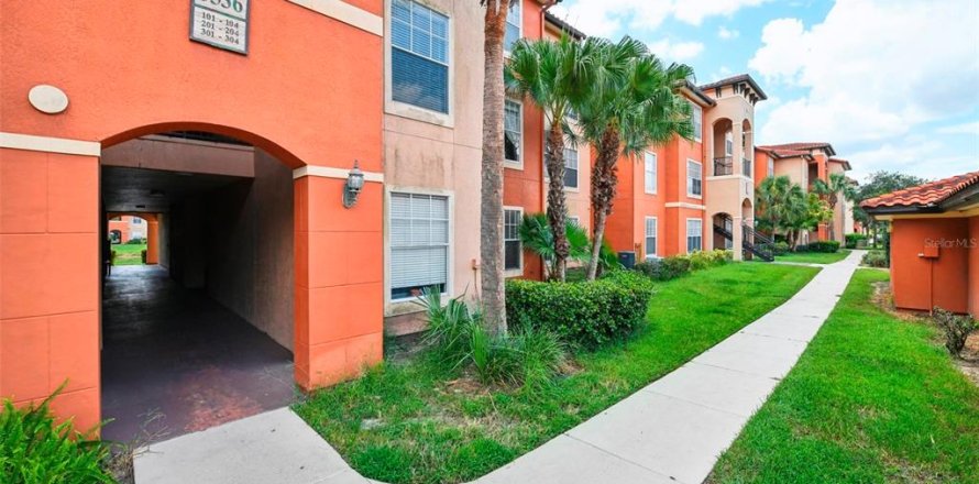 Condominio en Orlando, Florida, 2 dormitorios  № 1307141