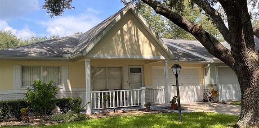 House in Ocala, Florida 2 bedrooms, 112.88 sq.m. № 1389429