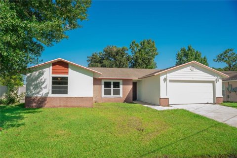 Villa ou maison à vendre à Kissimmee, Floride: 4 chambres, 167.87 m2 № 1324069 - photo 4