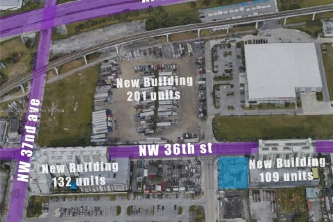 Propiedad comercial en venta en Miami, Florida № 1330422 - foto 10