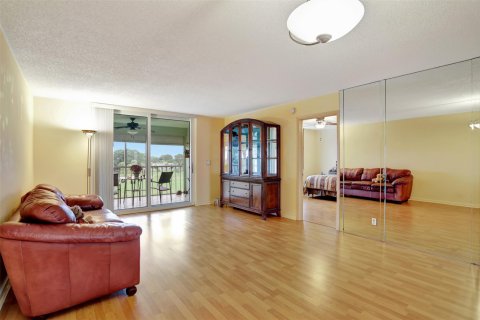 Condo in Margate, Florida, 2 bedrooms  № 850353 - photo 28