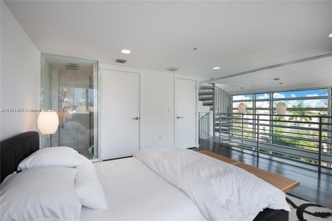 Condo in Miami Beach, Florida, 2 bedrooms  № 1181753 - photo 18