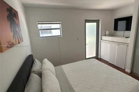 Condo in Miami Beach, Florida, 1 bedroom  № 853548 - photo 6