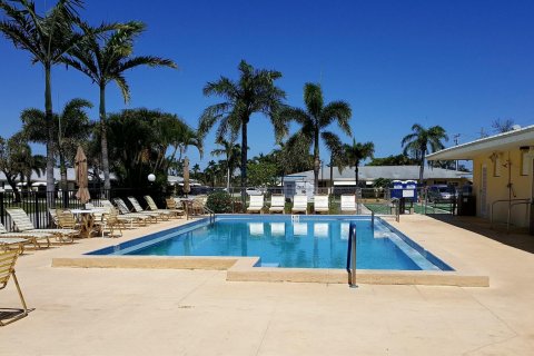 Condominio en venta en Boynton Beach, Florida, 1 dormitorio, 81.75 m2 № 1154410 - foto 7